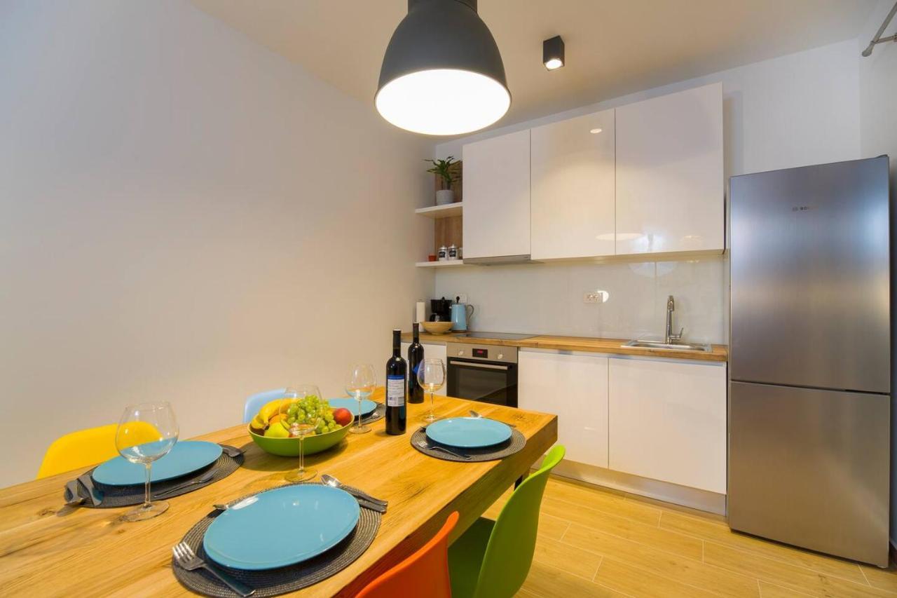 Apartments Bulli Trogir Buitenkant foto